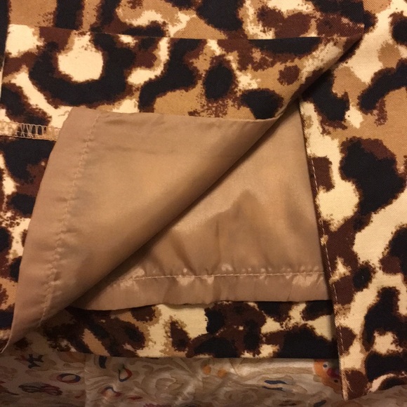 Animal print pencil skirt! - Picture 3 of 4